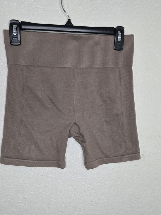 Pants - Women’s High-Waist Seamless Bike Shorts — Taupe